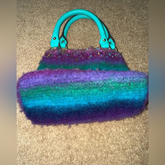Women's Handcrafted Felted Purse - Picture 5 of 5